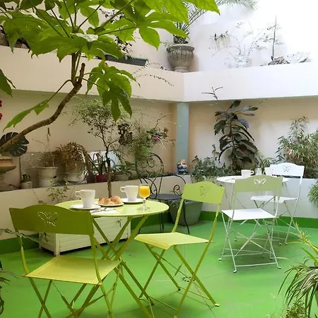 Отель Trianon Centre Гренобль